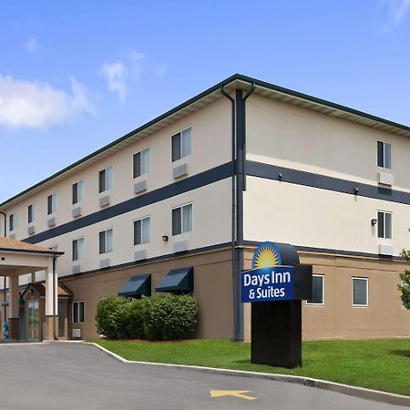 Days Inn & Suites By Wyndham Romeoville Eksteriør billede