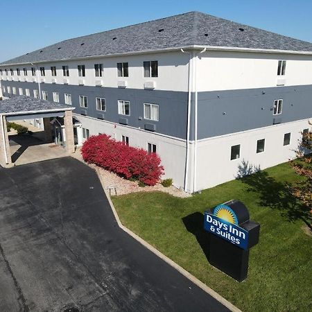Days Inn & Suites By Wyndham Romeoville Eksteriør billede