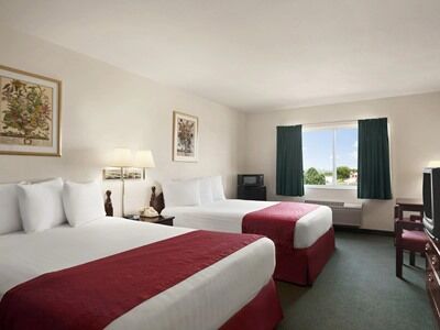 Days Inn & Suites By Wyndham Romeoville Eksteriør billede
